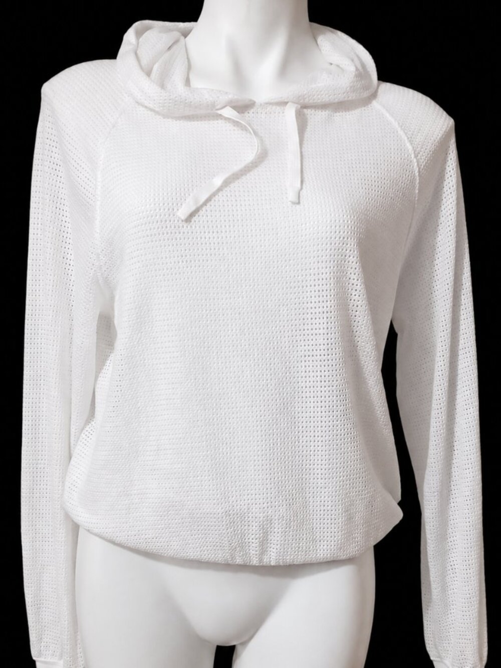Medium DSG Womens White See-Through Thin Lightweight Pullover Hoodie. Casual